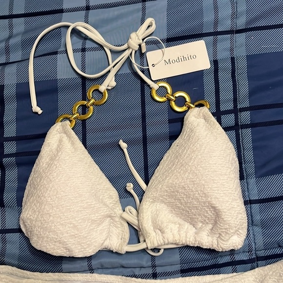 NWT 3 piece string textured bikini in white.  XL - Picture 2 of 5